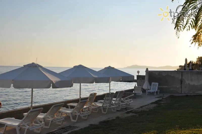 Фото отеля Pansion Alexandros 2* Halkidiki — Kasandra Grieķija pludmale