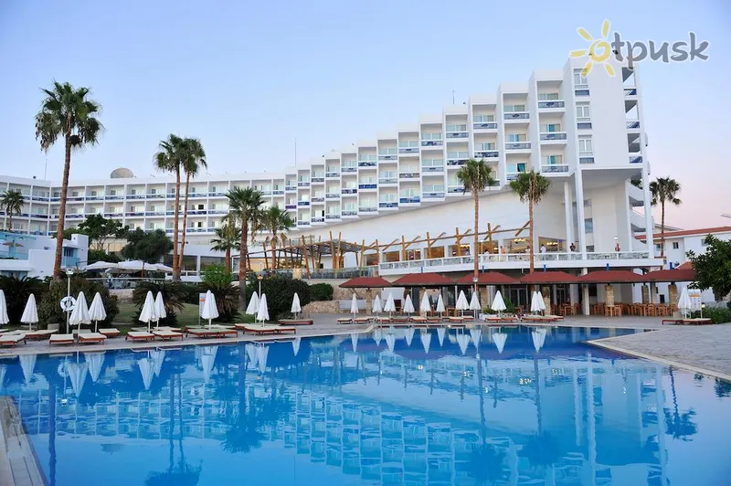 Фото отеля Leonardo Plaza Cypria Maris Beach Hotel & Spa 4* Пафос Кіпр екстер'єр та басейни