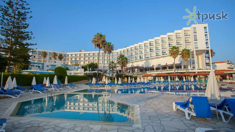 Фото отеля Leonardo Plaza Cypria Maris Beach Hotel & Spa 4* Пафос Кипр экстерьер и бассейны