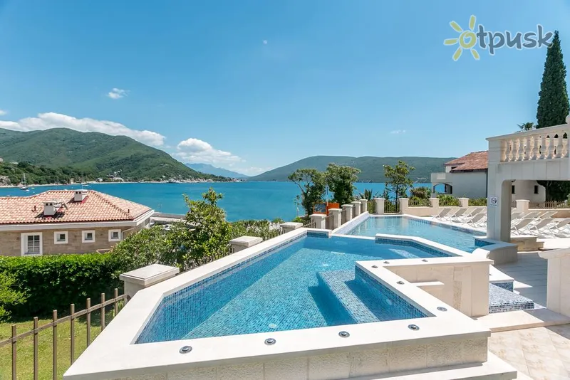 Фото отеля Kredo Boutique Hotel 4* Herceg Novi Juodkalnija išorė ir baseinai
