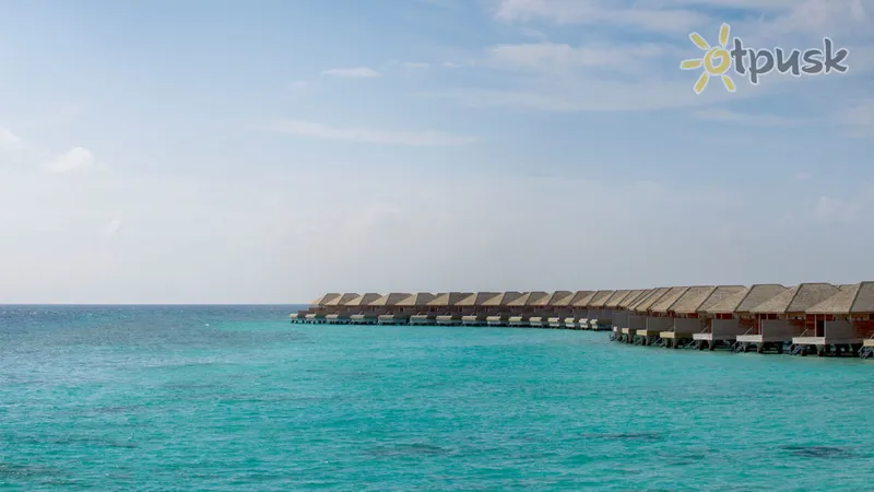 Фото отеля Hurawalhi Island Resort 5* Лхавияни Атолл Мальдивы экстерьер и бассейны