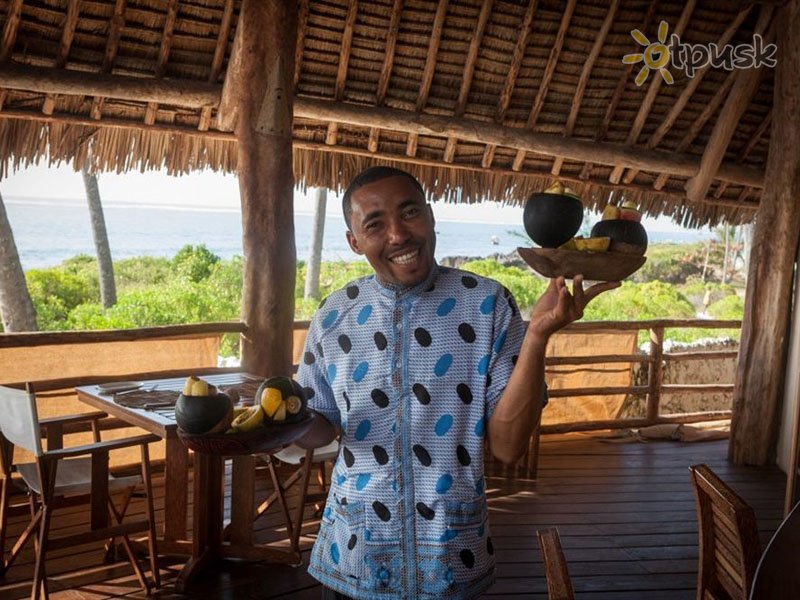 Фото отеля Green & Blue Ocean Lodge 5* Матемве Танзания бары и рестораны