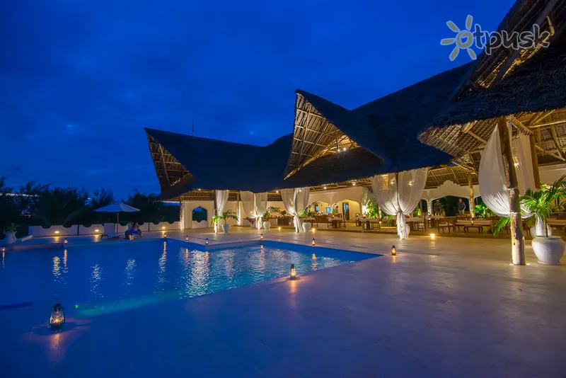 Фото отеля Kono Kono Beach Resort 5* Мічамві Танзанія екстер'єр та басейни