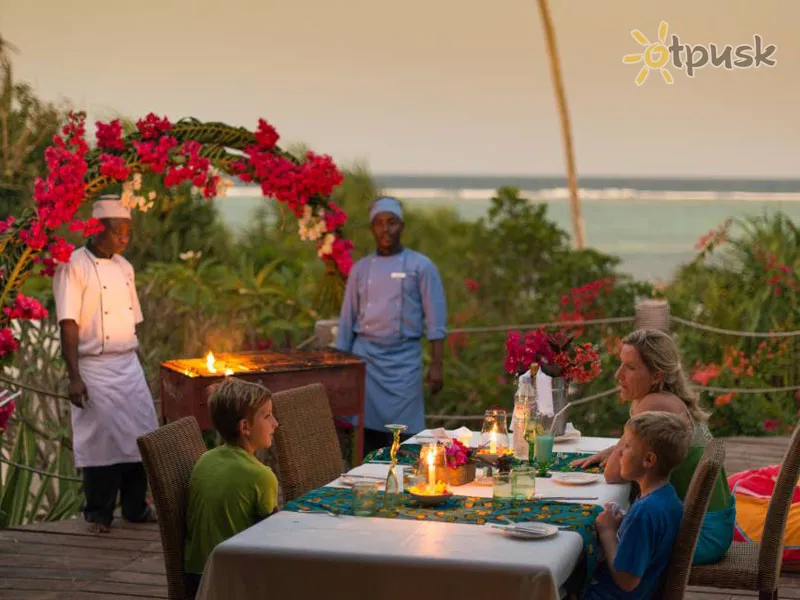 Фото отеля Matemwe Beach House 5* Матемве Танзания бары и рестораны