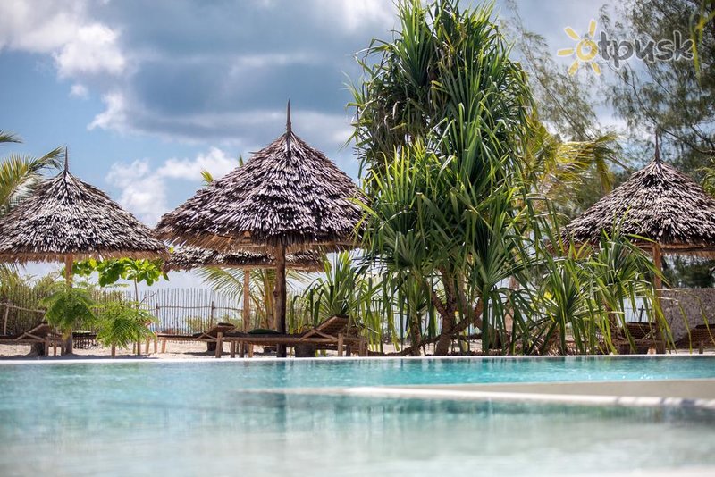 Фото отеля Mwezi Boutique Resort 3* Джамбиани Танзания экстерьер и бассейны