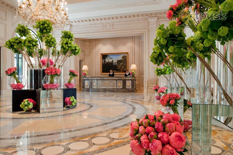 Фото отеля Four Seasons George V 4* Париж Франция лобби и интерьер