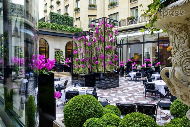 Фото отеля Four Seasons George V 4* Париж Франция экстерьер и бассейны