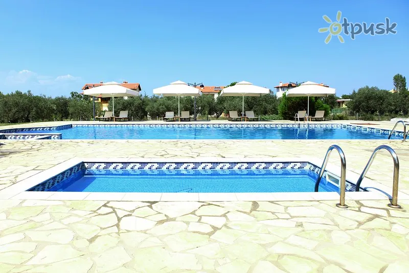 Фото отеля Alexandros Hotel Apartments 3* Chalkidikė – Sitonija Graikija išorė ir baseinai