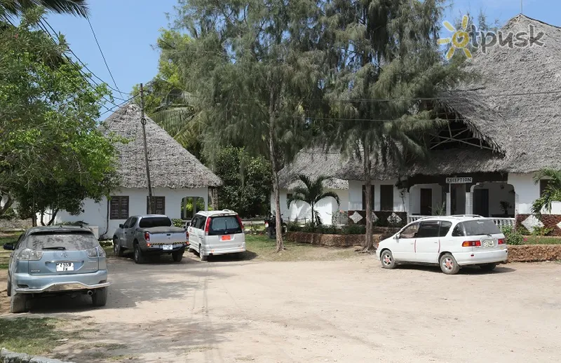 Фото отеля The Nungwi Inn Hotel 2* Nungvi Tanzānija ārpuse un baseini