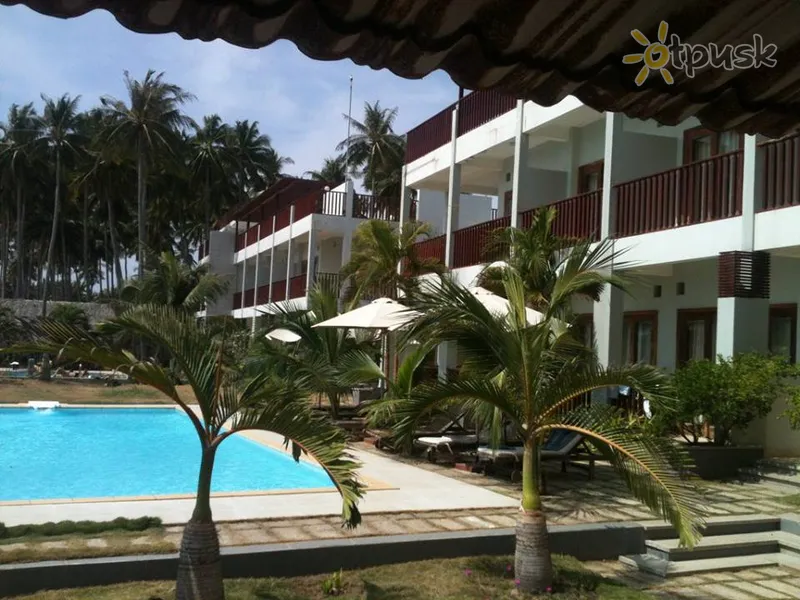 Фото отеля Do Khoa Resort 2* Фант'єт В'єтнам екстер'єр та басейни