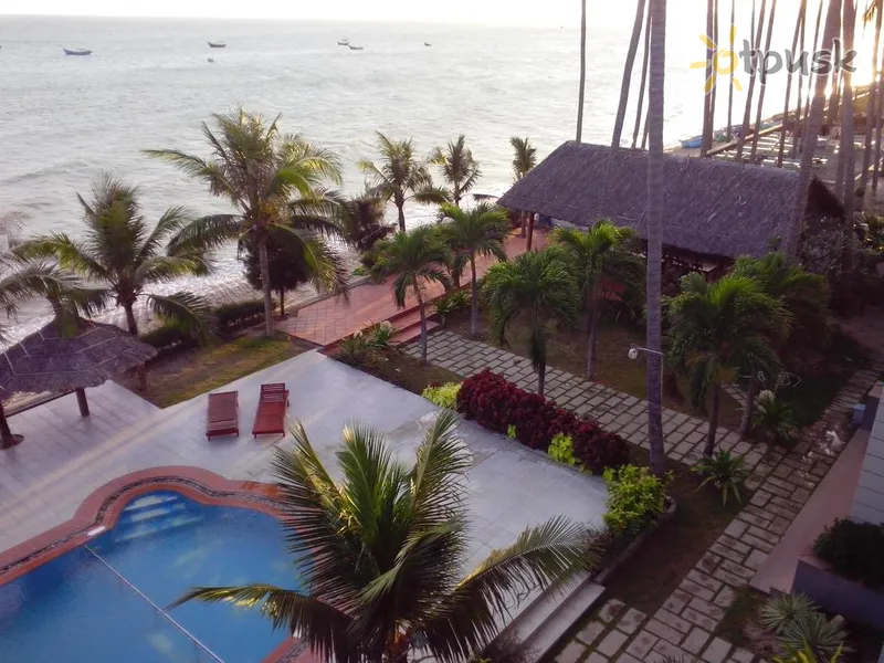 Фото отеля Hoang Lam Resort 2* Фантьет Вьетнам экстерьер и бассейны