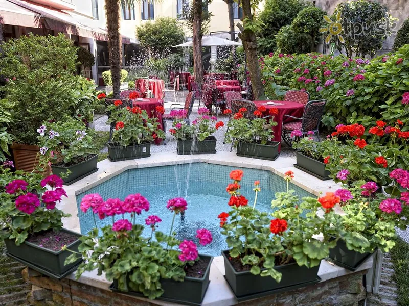Фото отеля Amadeus Hotel 4* Венеція Італія бари та ресторани