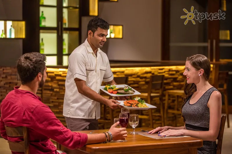 Фото отеля R Degrees Hotel 4* Ambalangoda Šri Lanka barai ir restoranai