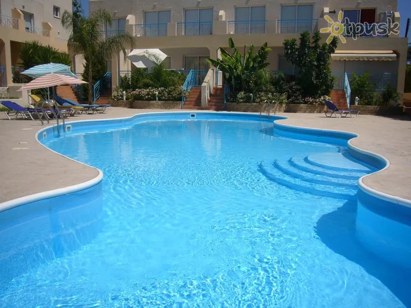 Фото отеля Blue Oasis Gardens 3* Лимассол Кипр экстерьер и бассейны