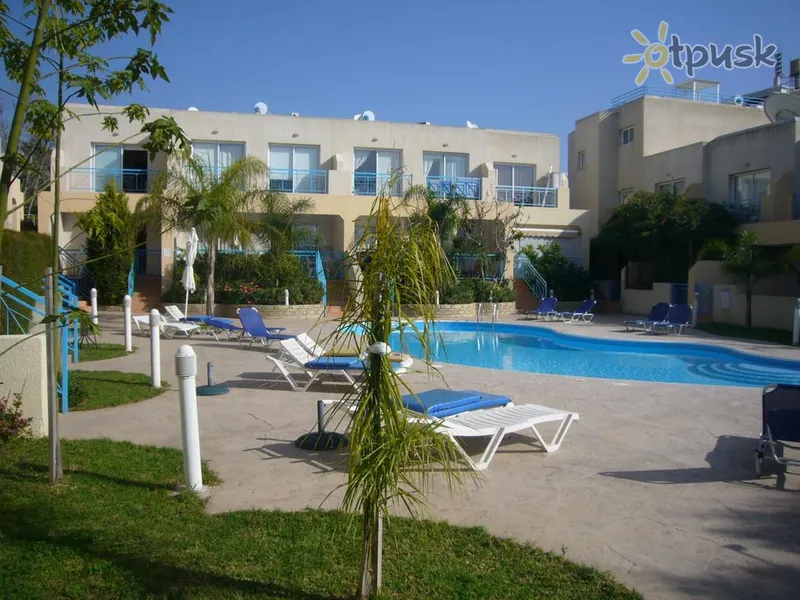 Фото отеля Blue Oasis Gardens 3* Limasolis Kipras išorė ir baseinai