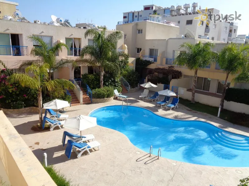 Фото отеля Blue Oasis Gardens 3* Лімассол Кіпр екстер'єр та басейни