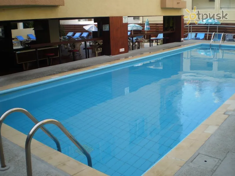 Фото отеля Barbara Annex Apts 2* Айя Напа Кіпр екстер'єр та басейни