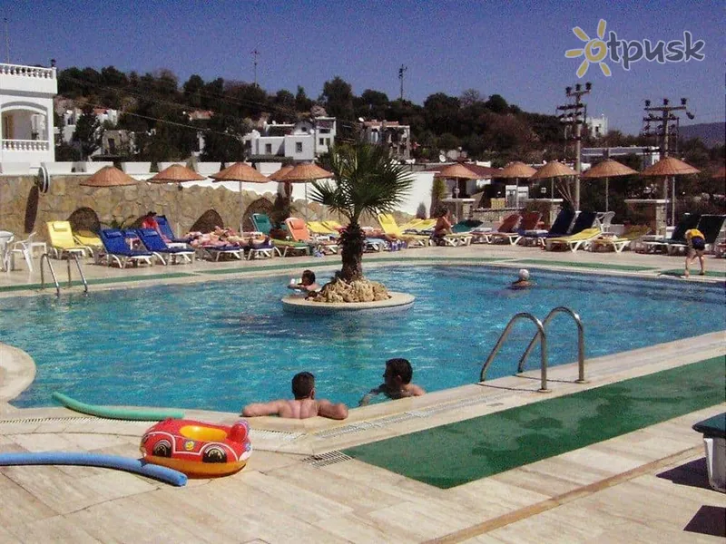 Фото отеля Sunpoint Family Hotel 3* Bodrumas Turkija išorė ir baseinai