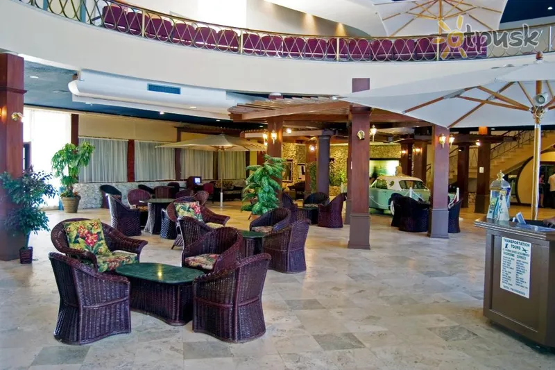 Фото отеля Days Hotel Thunderbird Beach Resort 2* Maiami ASV vestibils un interjers