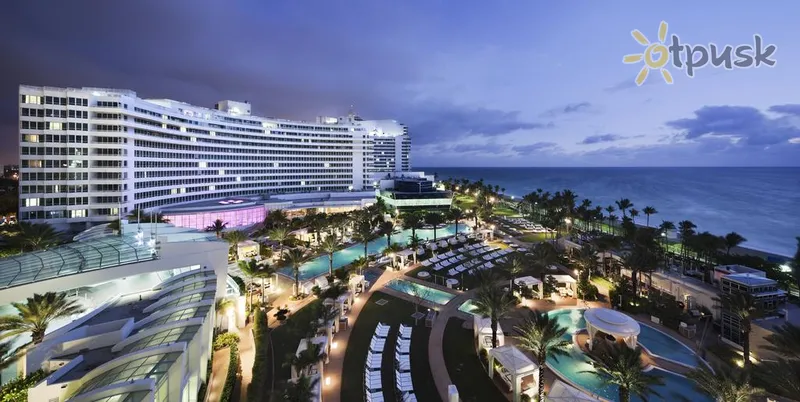 Фото отеля Fontainebleau Miami Beach 5* Майами США экстерьер и бассейны