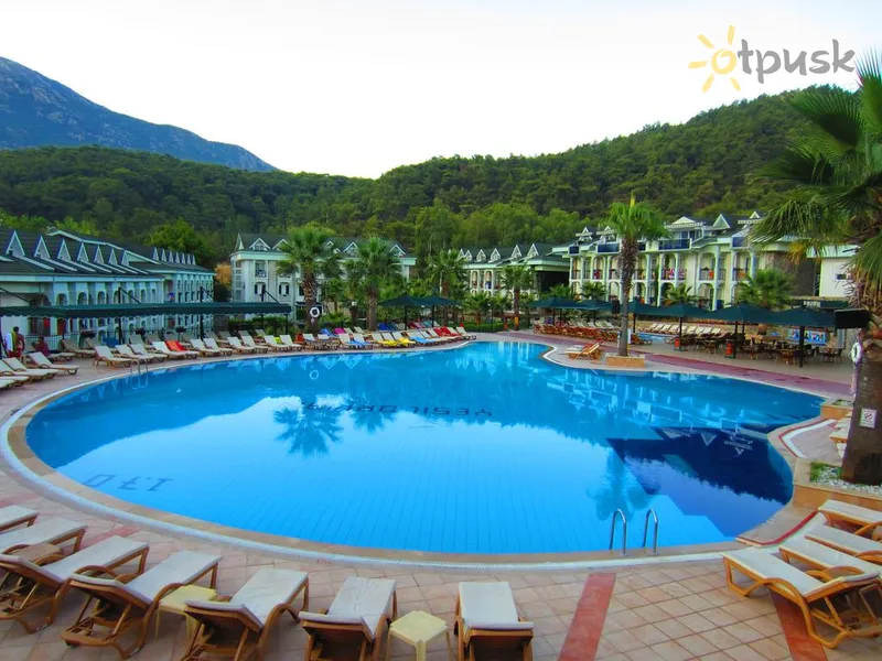 Фото отеля Green Forest Holiday Village 5* Фетхіє Туреччина екстер'єр та басейни