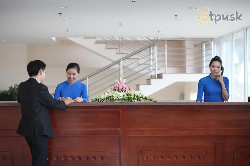Фото отеля Blue Sea Hotel 2* Вунгтау В'єтнам лобі та інтер'єр