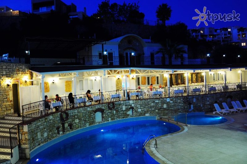 Фото отеля Paloma Family Club Bitez 3* Бодрум Турция экстерьер и бассейны