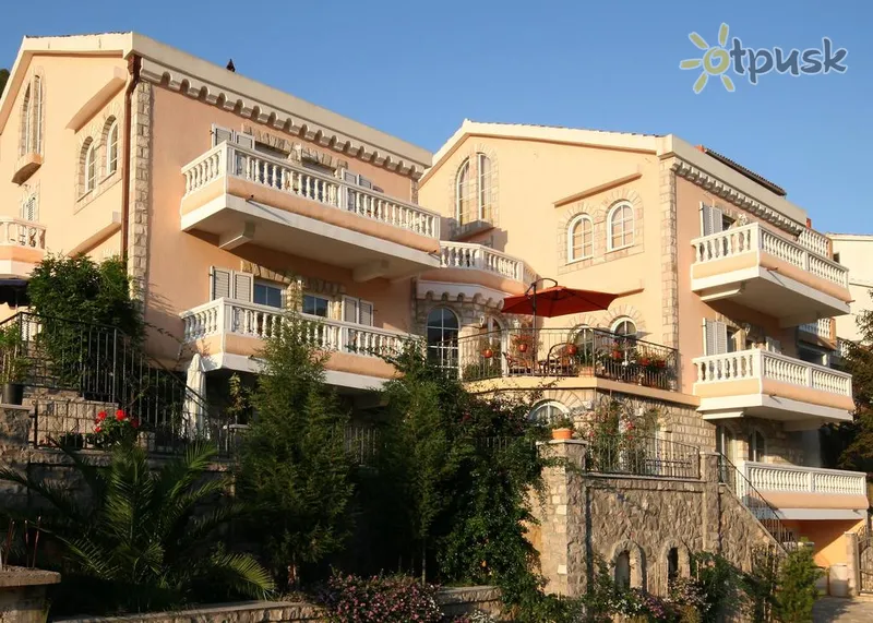 Фото отеля DaMonte Apartments & Rooms 2* Будва Чорногорія екстер'єр та басейни