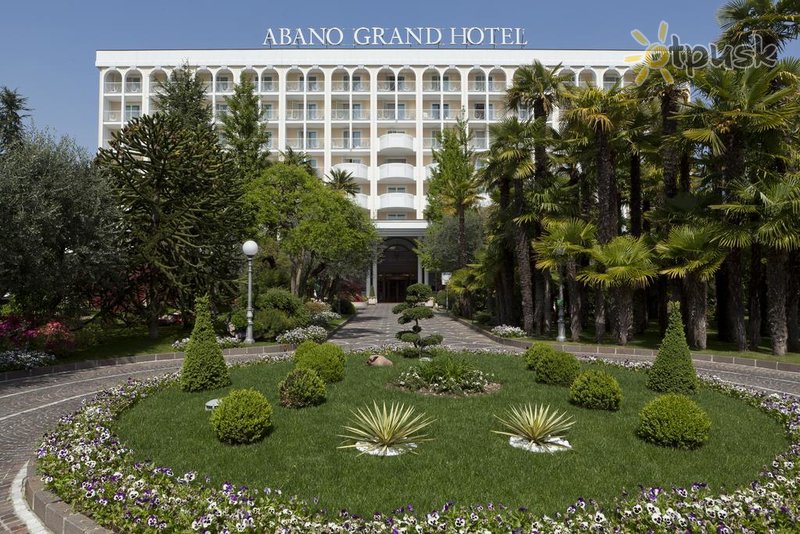 Фото отеля Abano Grand Hotel 5* Абано Терме Италия экстерьер и бассейны