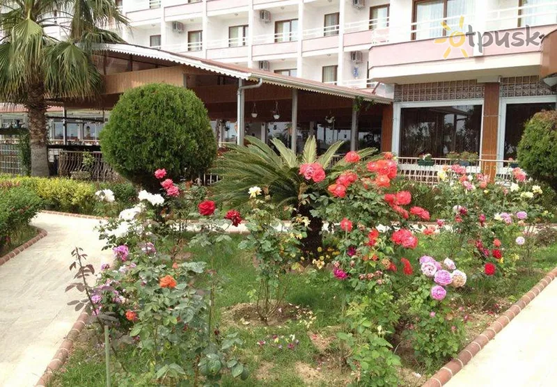 Фото отеля Royal Ideal Beach Hotel 3* Аланія Туреччина екстер'єр та басейни