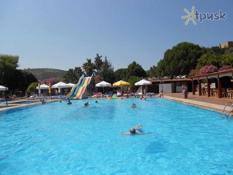Фото отеля Pigale Family Club 3* Кушадаси Туреччина екстер'єр та басейни
