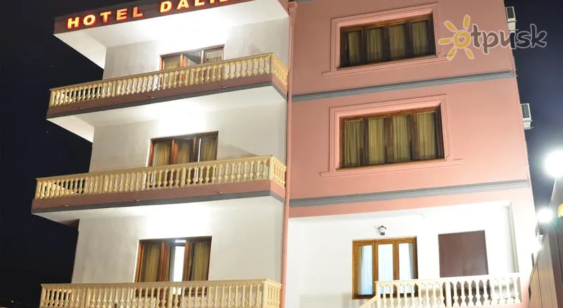 Фото отеля Dalida Hotel 3* Тбілісі Грузія екстер'єр та басейни
