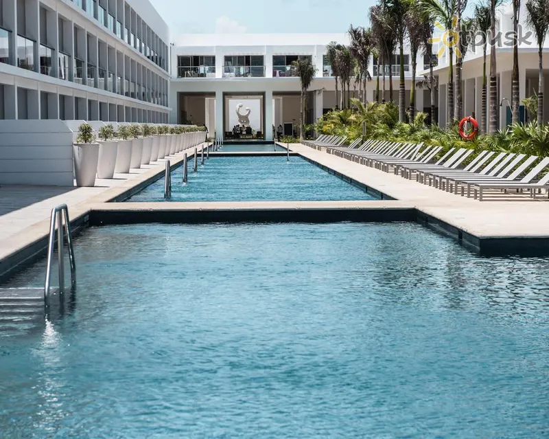 Фото отеля Platinum Yucatan Princess All Suites & Spa Resort 5* Рив'єра Майя Мексика екстер'єр та басейни
