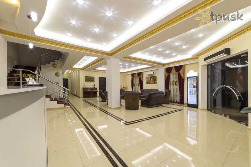 Фото отеля Grand Palace Hotel 3* Тбилиси Грузия лобби и интерьер