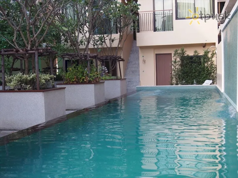 Фото отеля White Patong 2* о. Пхукет Таиланд экстерьер и бассейны