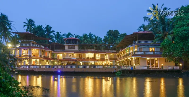 Фото отеля Stone Wood Riverfront Resort 3* Северный Гоа Индия экстерьер и бассейны