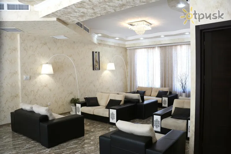 Фото отеля L Plaza Hotel 4* Тбилиси Грузия лобби и интерьер