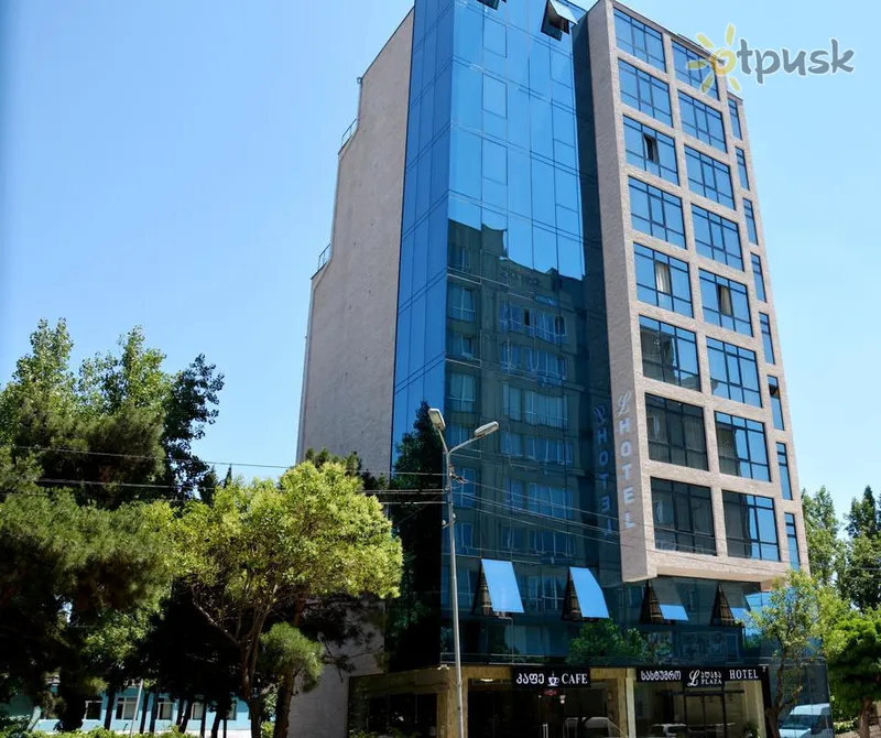Фото отеля L Plaza Hotel 4* Тбилиси Грузия экстерьер и бассейны