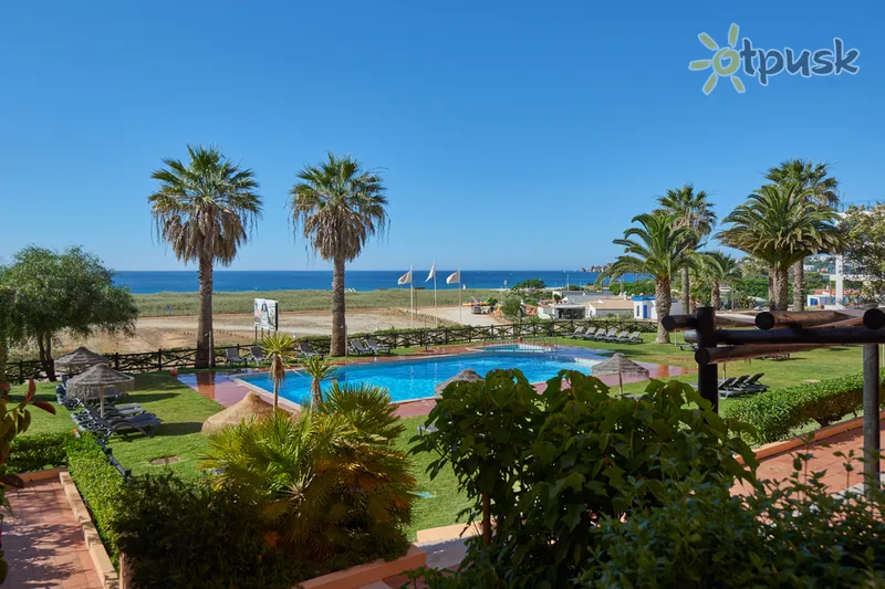 Фото отеля Dom Pedro Lagos 3* Algarve Portugāle ārpuse un baseini