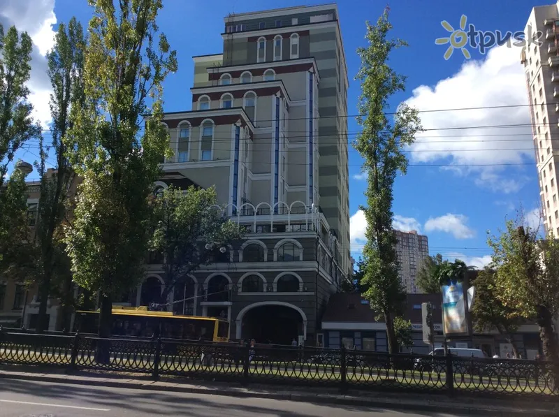 Фото отеля ibis Kiev City Center 3* Kijevas Ukraina išorė ir baseinai