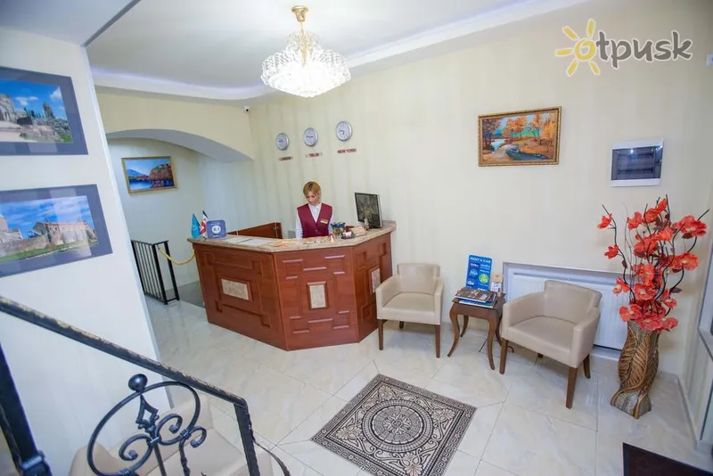 Фото отеля Rustaveli Palace 4* Тбілісі Грузія лобі та інтер'єр
