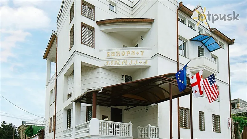 Фото отеля Europa+T 3* Тбилиси Грузия экстерьер и бассейны