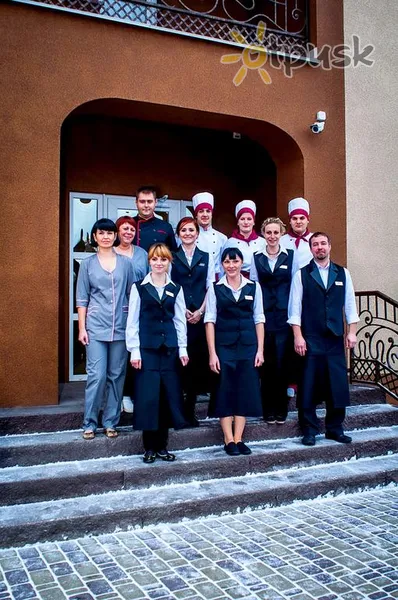 Фото отеля Churchill-Inn 2* Vinica Ukraina išorė ir baseinai