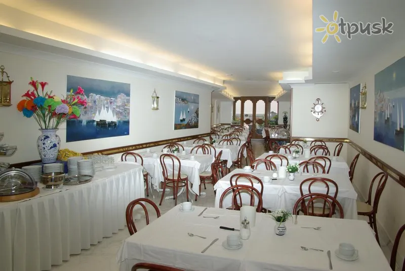 Фото отеля Il Faro Hotel 3* Sorentas Italija barai ir restoranai