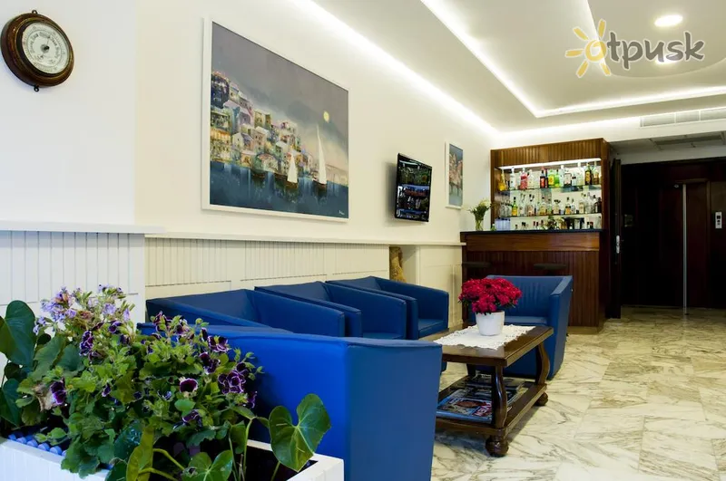 Фото отеля Il Faro Hotel 3* Sorento Itālija vestibils un interjers