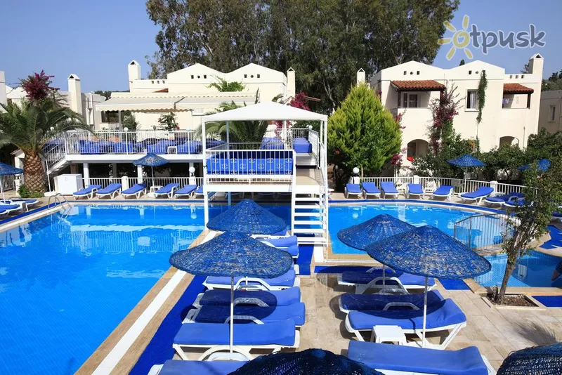 Фото отеля Summer Garden Suites & Beach Hotel 3* Бодрум Туреччина екстер'єр та басейни
