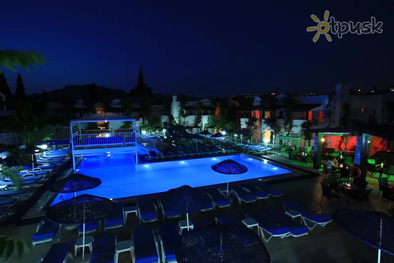 Фото отеля Summer Garden Suites & Beach Hotel 3* Бодрум Турция экстерьер и бассейны