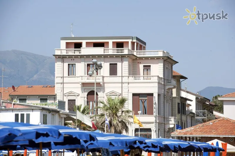 Фото отеля Villa Tina 3* Viareggio Italija išorė ir baseinai