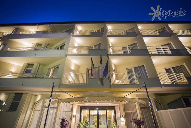 Фото отеля Grand Hotel 4* Форте-дей-Мармі Італія екстер'єр та басейни
