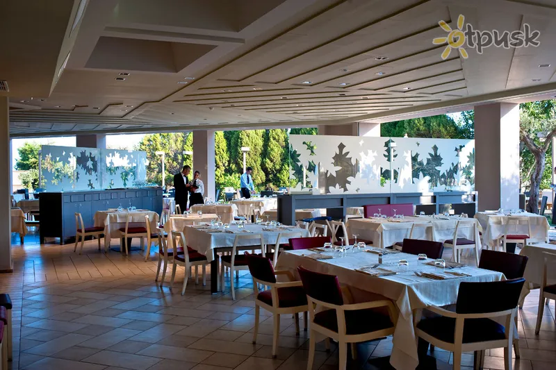 Фото отеля Chia Laguna Resort – Spazio Oasi  Hotel (отель закрыт) 4* о. Сардиния Италия бары и рестораны